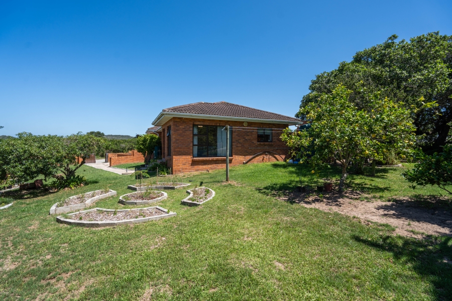 3 Bedroom Property for Sale in Seafield Eastern Cape